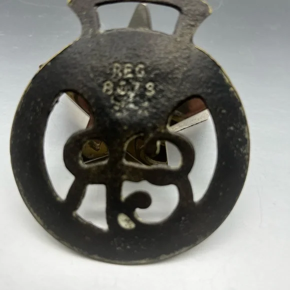 Royal Memorabilia Queen Elizabeth Brass Horse Medallion June 2nd 1953 - Picture 3 of 3